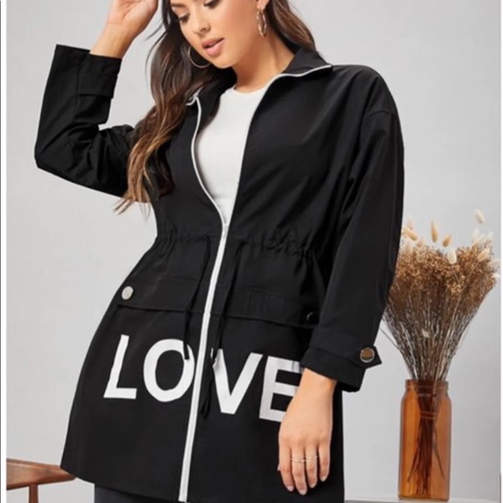 Black Zip Up Jacket That says LOVE - Picture 2 of 12